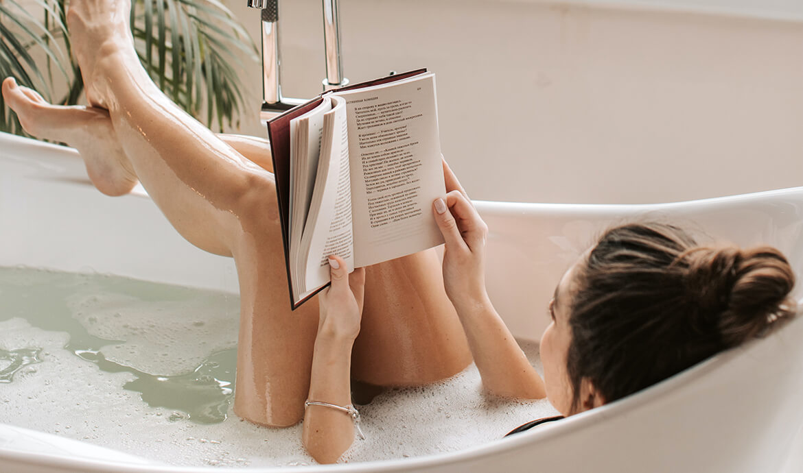 MINIMALIST BATH
